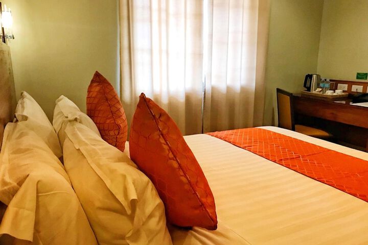 Room 10 of 56