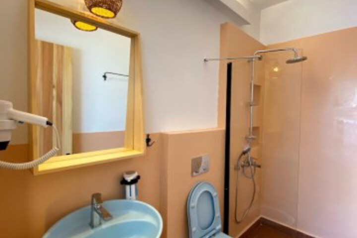 Room 60 of 85