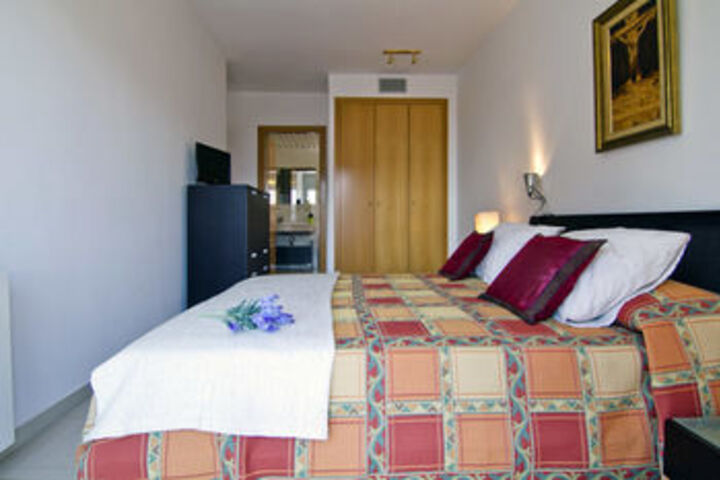 Room 75 of 176