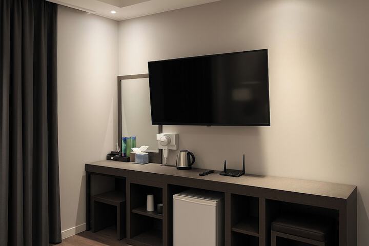 Room 42 of 85