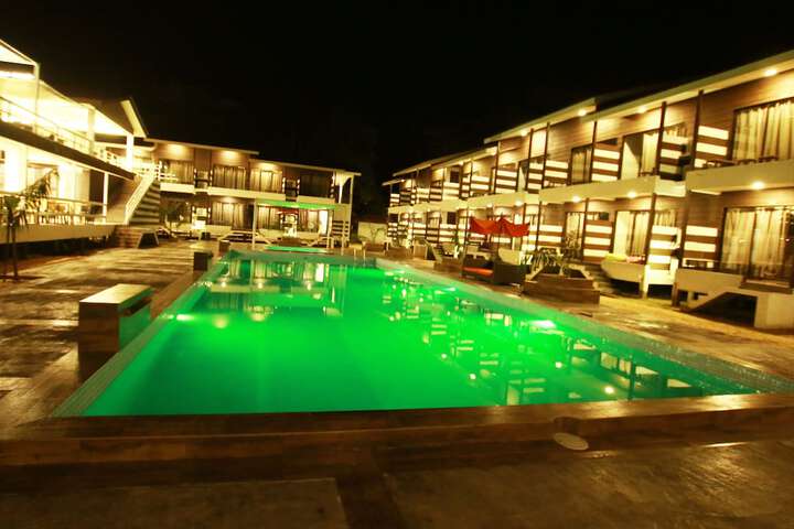 Pool 85 of 147