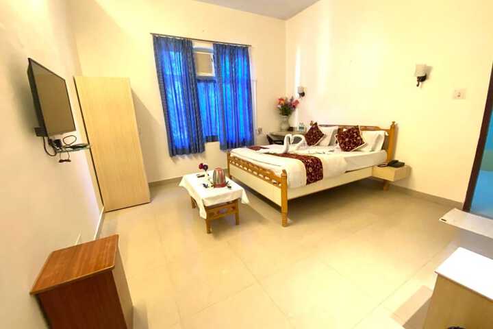 Room 15 of 45