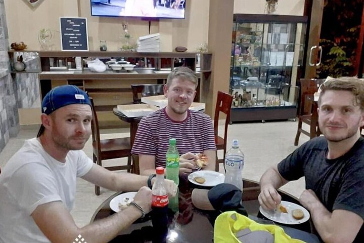 Dining 26 of 42