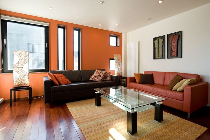 Room 4 of 7