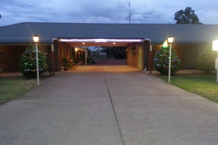 Property Grounds 26 of 28
