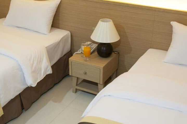 Room 16 of 29