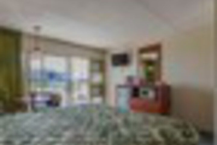 Room 119 of 216
