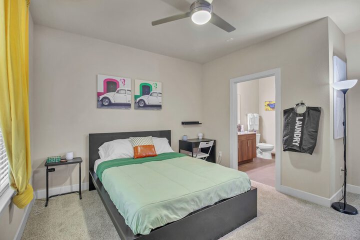Room 2 of 23