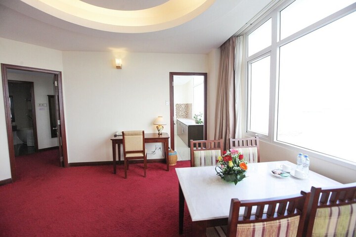 Room 15 of 50