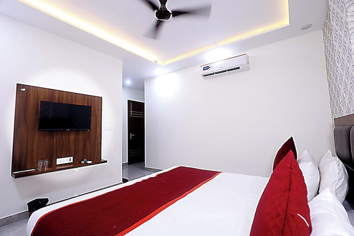 Room 12 of 47