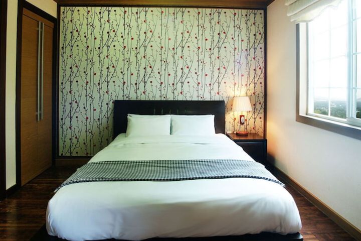 Room 25 of 57