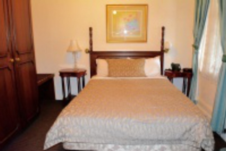 Room 570 of 768