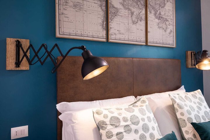 Room 6 of 36