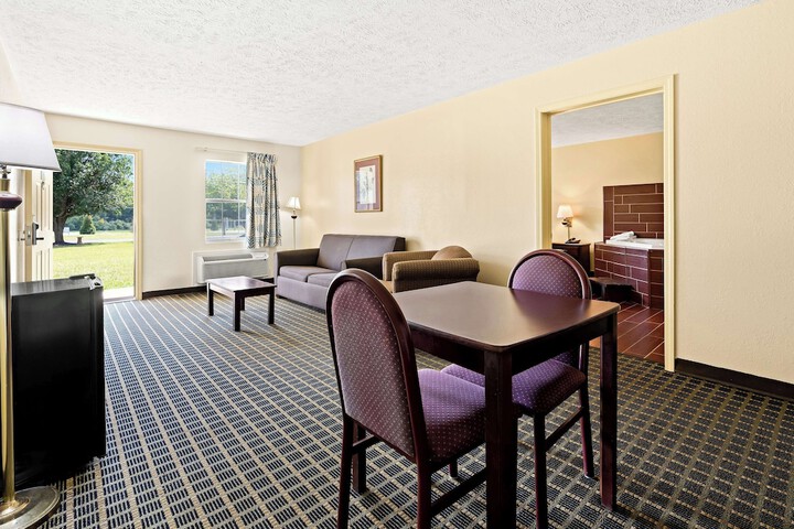 Room 21 of 27