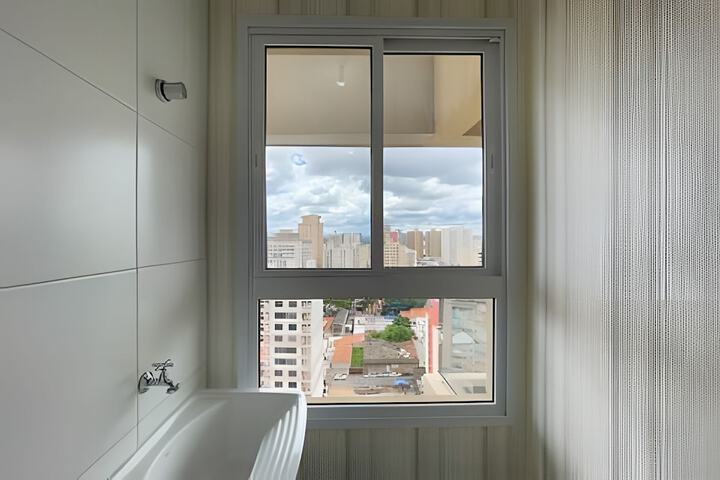 Room 35 of 121