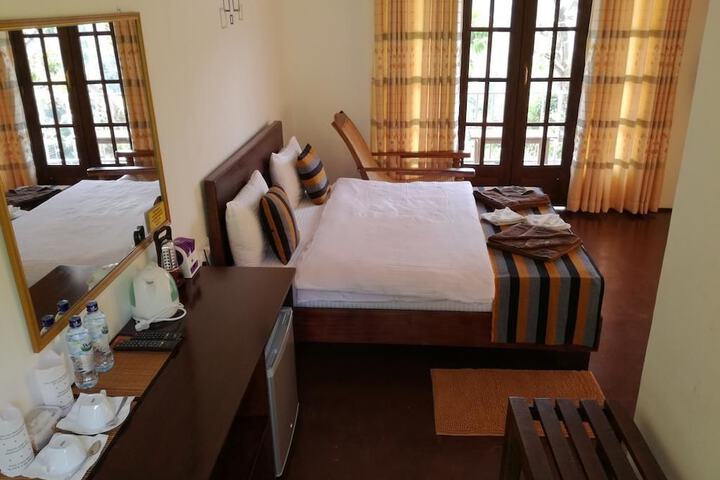 Room 3 of 11