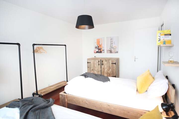 Room 19 of 38