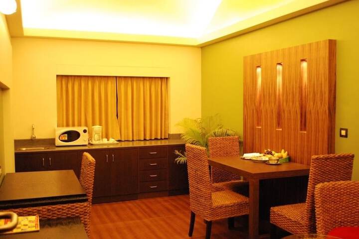 Room 4 of 23