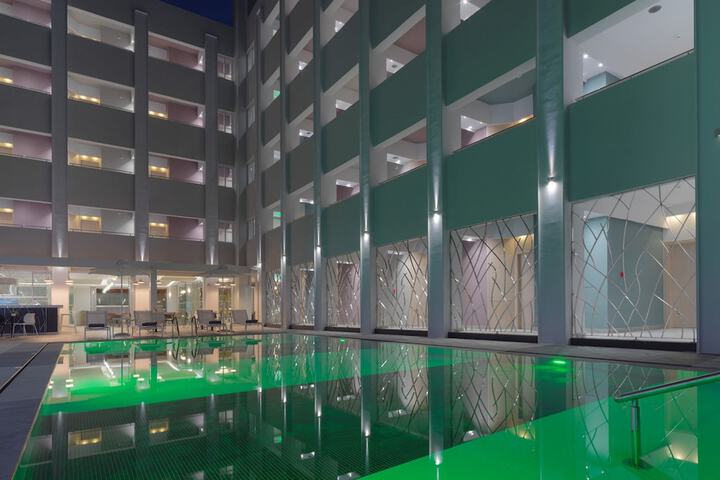 Pool 52 of 78