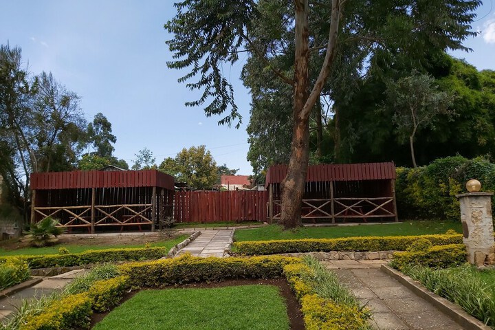 Property Grounds 33 of 54