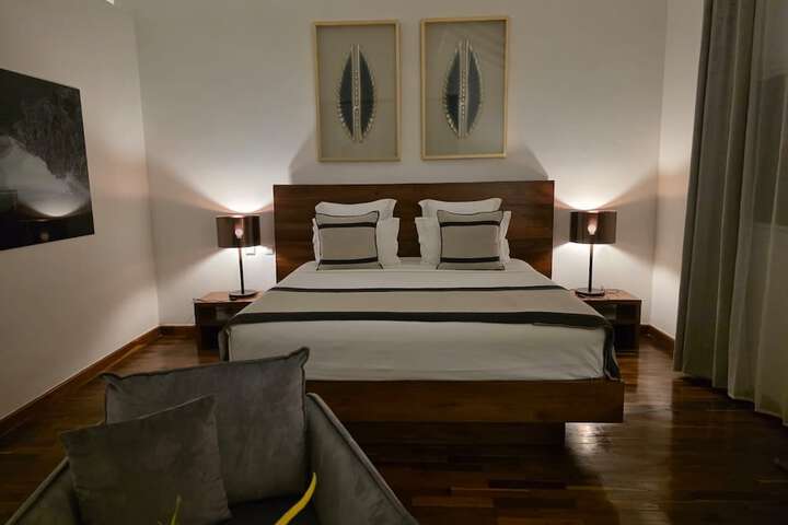 Room 12 of 51