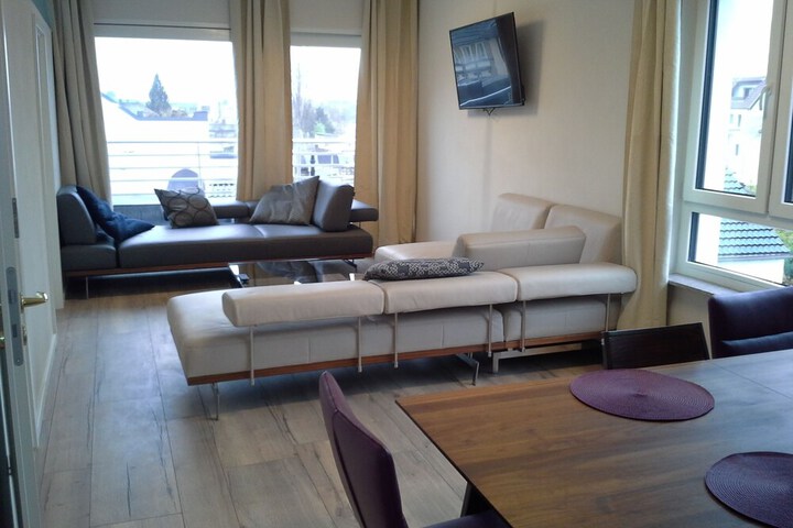 Room 57 of 78