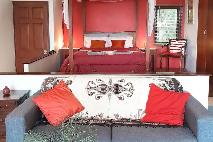 Room 22 of 78