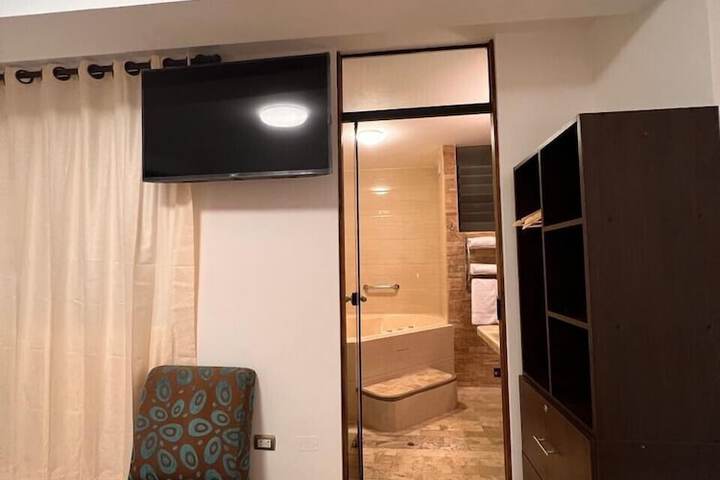 Room 16 of 64