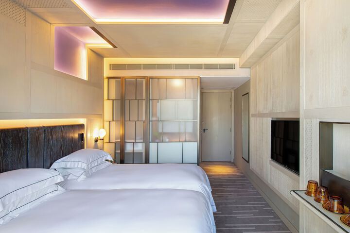 Room 13 of 89