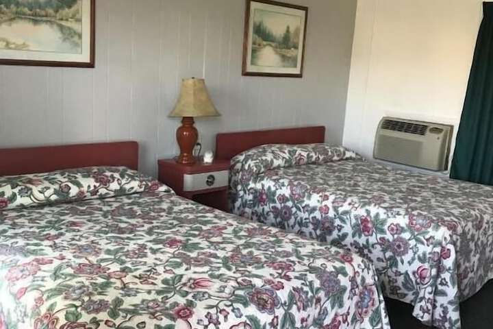 Room 4 of 23