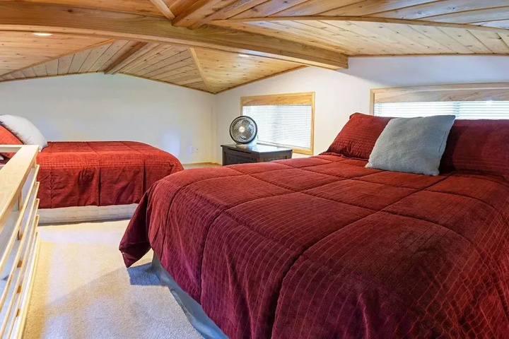 Room 2 of 15