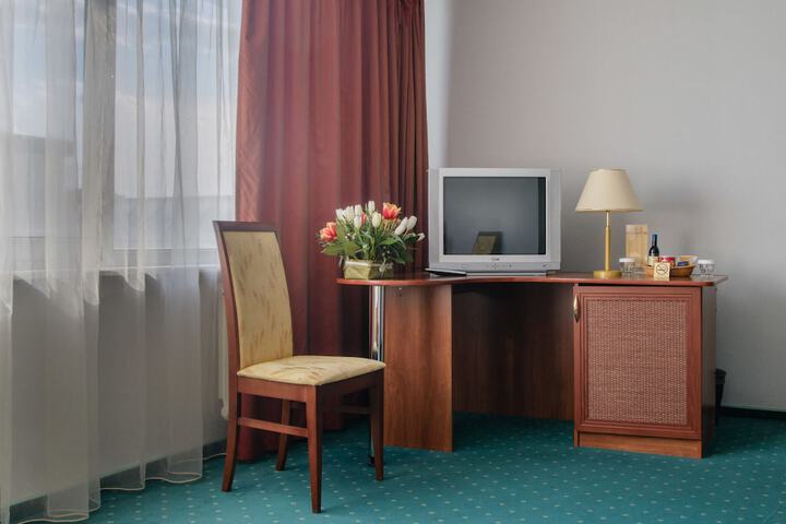 Room 27 of 52