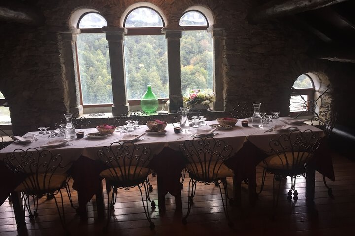 Dining 20 of 35
