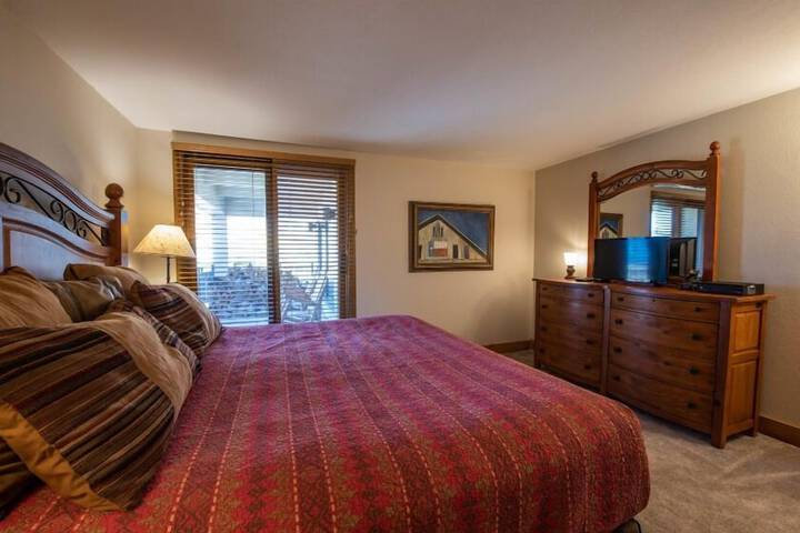 Room 4 of 31