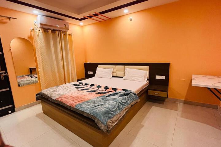 New Raghukul lounge