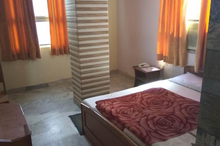 Room 7 of 36
