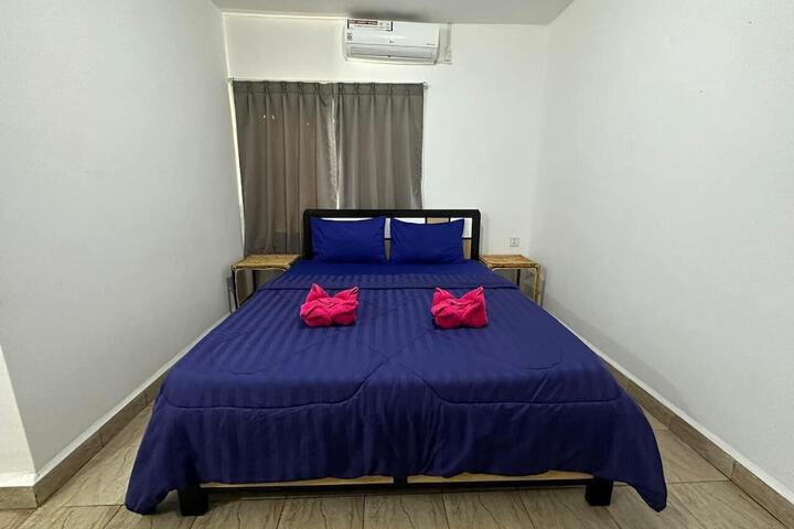 Room 35 of 105