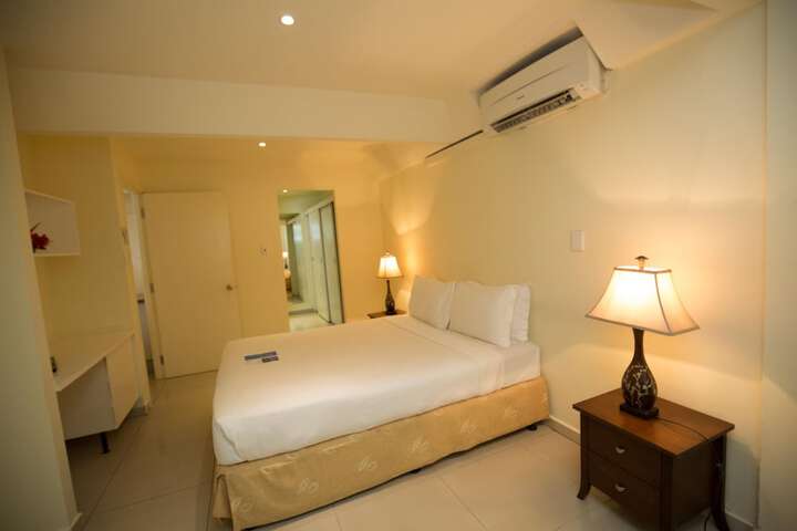 Room 43 of 59