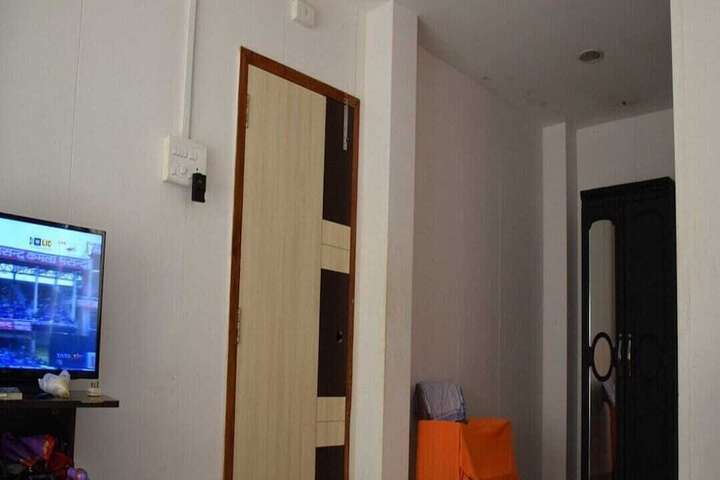 Room 2 of 15
