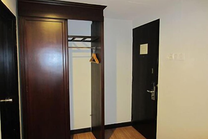 Room 18 of 45