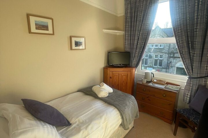 Room 4 of 21