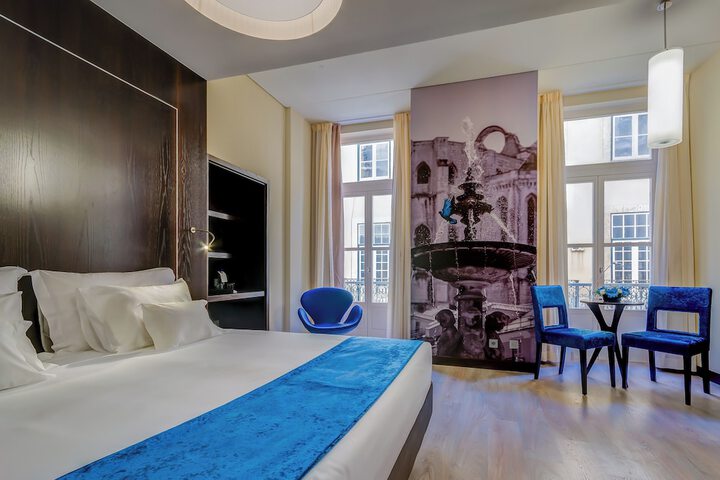 Room 33 of 60