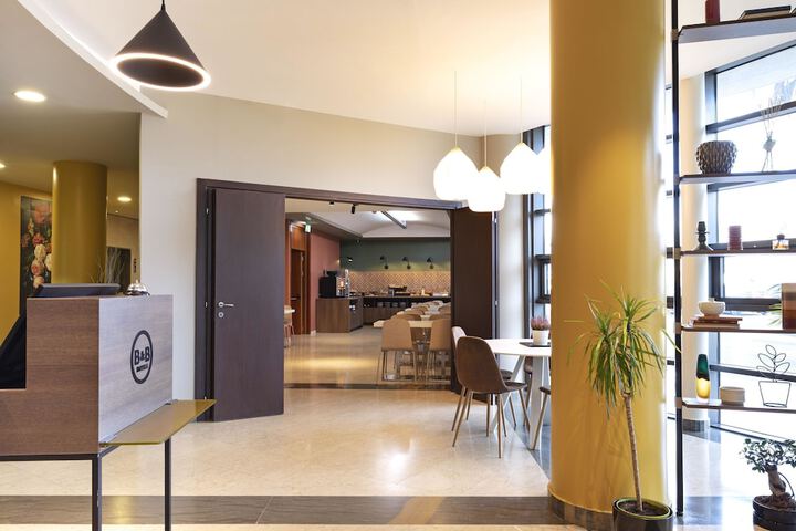 Guest Lobby