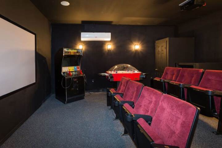 Room 56 of 87