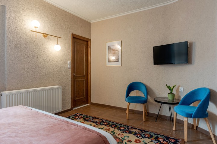 Room 4 of 47