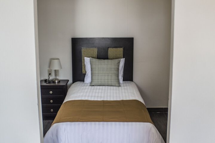 Room 26 of 42