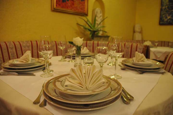 Dining 19 of 27