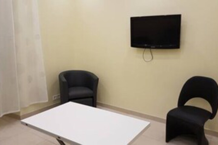 Room 15 of 21