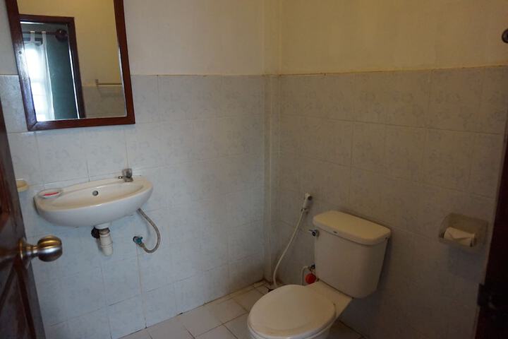 Room 26 of 29