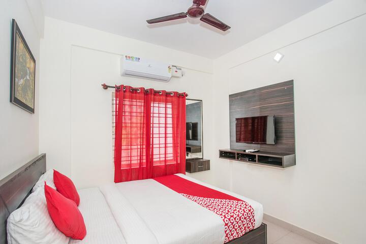 Room 9 of 15